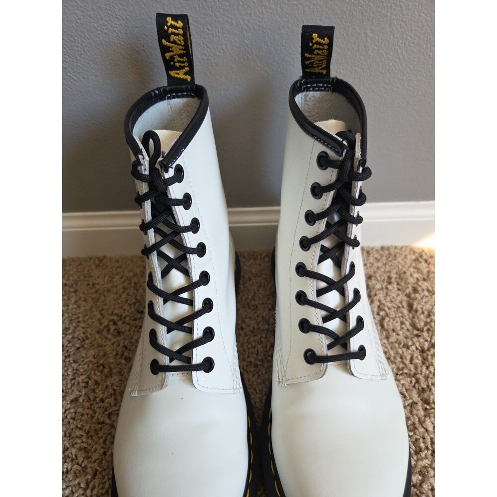 Dr. Martens White Leather Women's Combat Boots Women's Size 8 11821 1460 - EUC - Picture 3 of 13